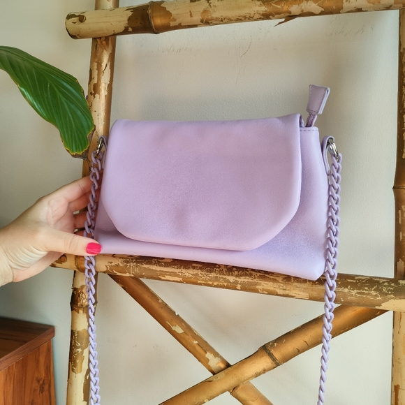 Lavender Padded Shoulder Sling Bag - Picture 2 of 13
